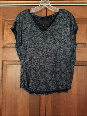 White House Black Market Black Heather V-Neck Short Sleeve Top